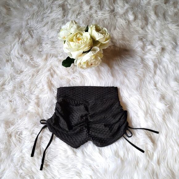 Scrunch Booty Shorts Small Workout Booty Lifting Black NEW - Picture 4 of 8